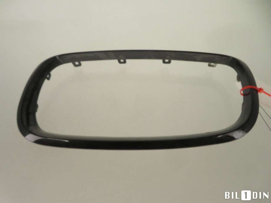 Grill venstre til BMW X5 2007-2013 (E70) (E70) (BMW|51137157687|)