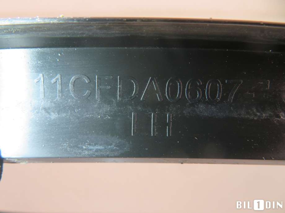 Grill venstre til BMW X5 2007-2013 (E70) (E70) (BMW|51137157687|)