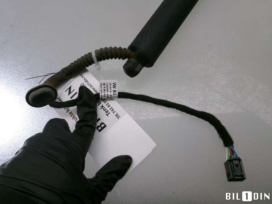 Baklukeåpner motor til VW Passat 2015-2019 (Fase 1) (B8) (B8) (VOLKSWAGEN|3G9827851B|)