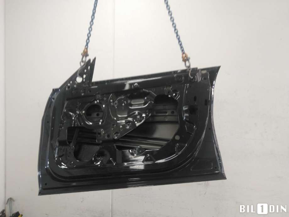Dør høyre foran til BMW 4-Serie 2013-2020 (F32/F33/F36) (F32/F33/F36) (BMW|41525A43C88|)