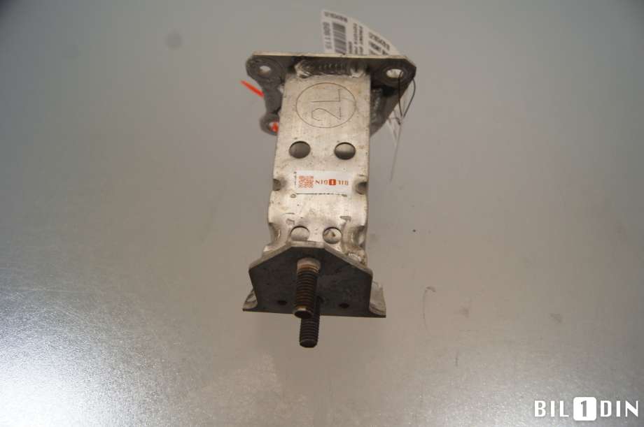 Diverse deler til Toyota Prius 2016-2023 (Type IV) (combi) (combi) (TOYOTA|5210347010|)