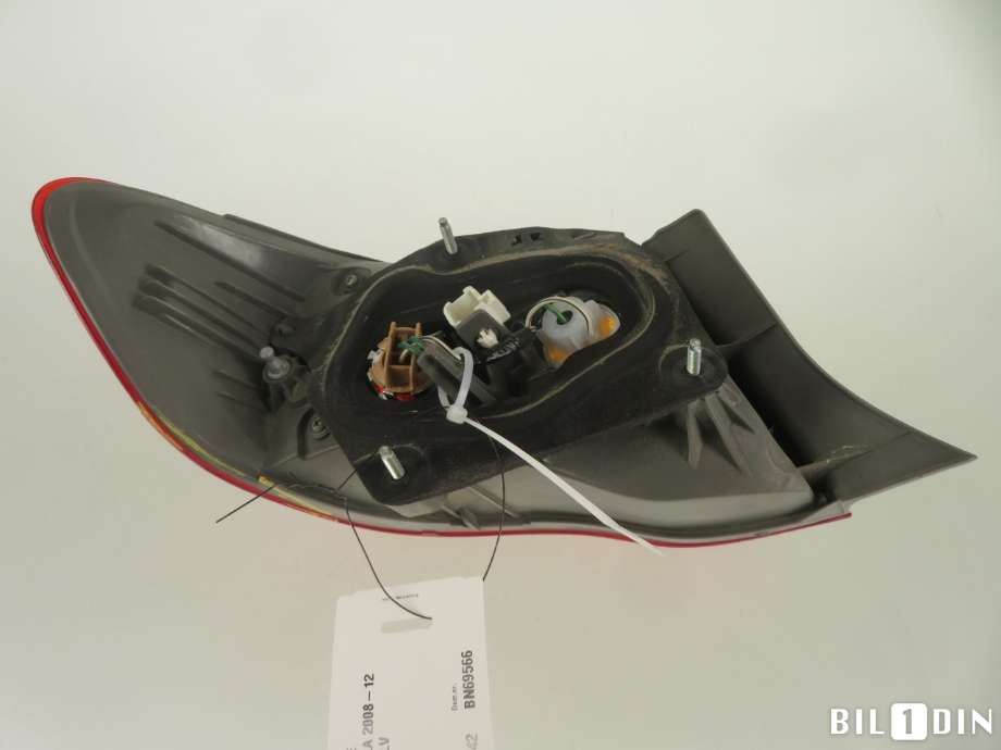 Baklykt høyre til Toyota Corolla 2007-2013 (TOYOTA|8155102410|)