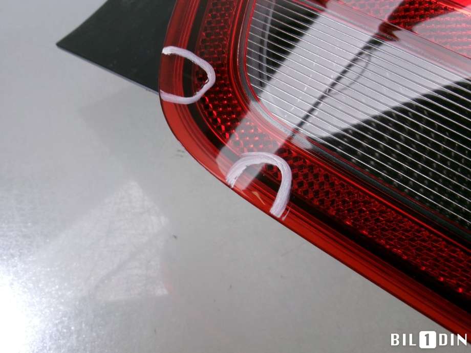 Baklykt høyre til BMW 1-Serie 2011-2015 (Fase 1) (F20/F21) (F20/F21) (BMW|63217270096|)