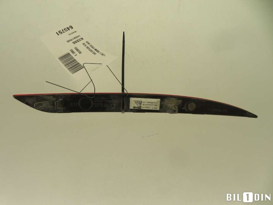 Refleksplate til Tesla Model Y, 2021-2024 (Type I)  (TESLA|149581700C)