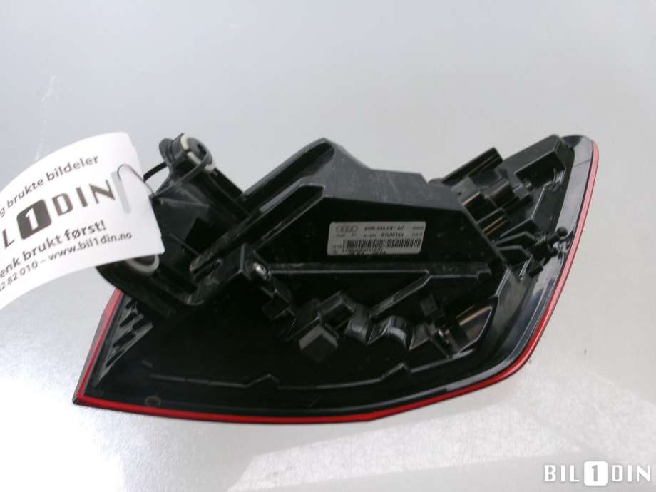 Baklykt venstre til Audi A4 2020-->> (Type V, Fase 2) (B9) (B9) (AUDI|8W9945091AC|)