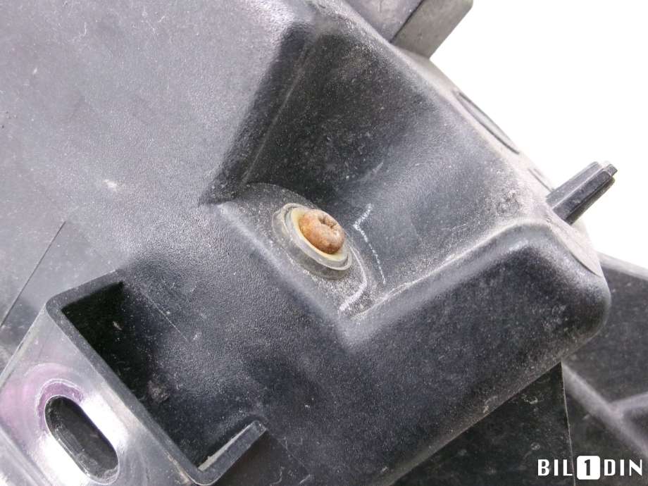 Tåkelykt høyre foran til Toyota Prius +7 2012-2020 (Type III) (stasjonsvogn) (stasjonsvogn) (TOYOTA|8143047050|)