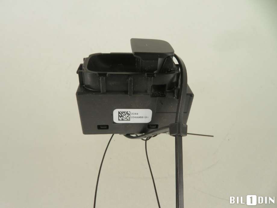 Bryter ruteheis til Tesla Model Y 2021-2024 (Type I)  (TESLA|108103804G|)