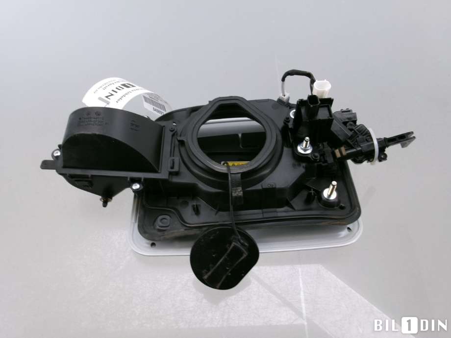 Batterilader inntak/luke til Toyota RAV4 2019-->> (Type V)  (TOYOTA|5840942011|)