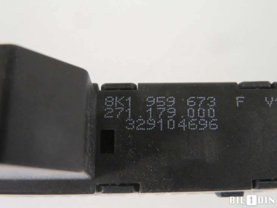 Bryter Antispinn til Audi A4, Allroad 2009-2016 (Type I) (B8) (B8) (AUDI|8K1959673F|)