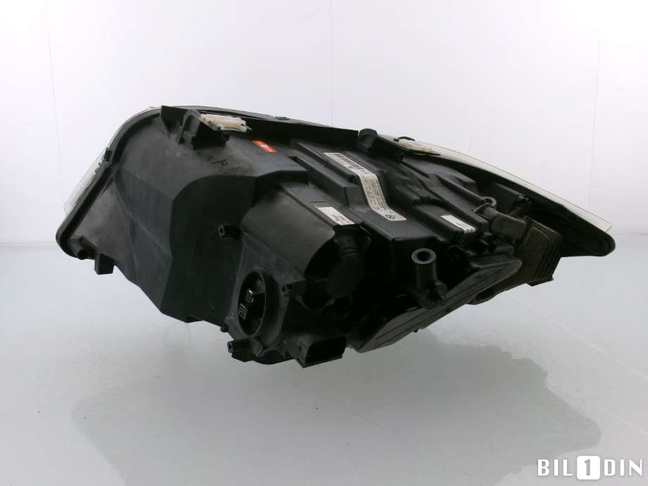 Frontlykt høyre xenon til BMW 3-Serie 2005-2011 (E90/E91/E92/E93) (E90/E91/E92/E93) (BMW|63117240248|)