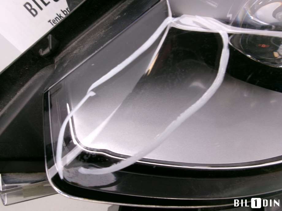 Frontlykt venstre halogen til Toyota Mirai 2016-->>  (TOYOTA|8118562050|)