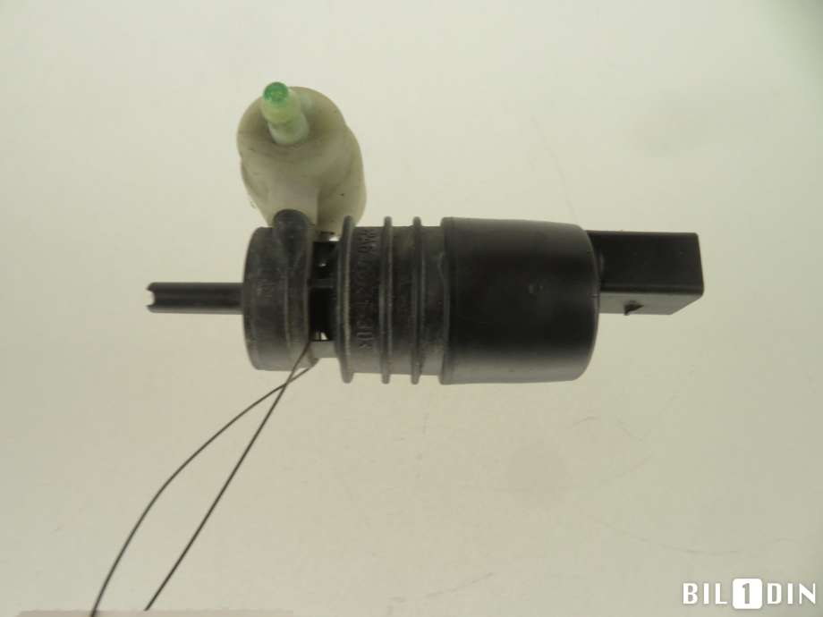 Spylerpumpe foran til VW Passat 2015-2019 (Fase 1) (B8) (B8) (VOLKSWAGEN|1K6955651|)