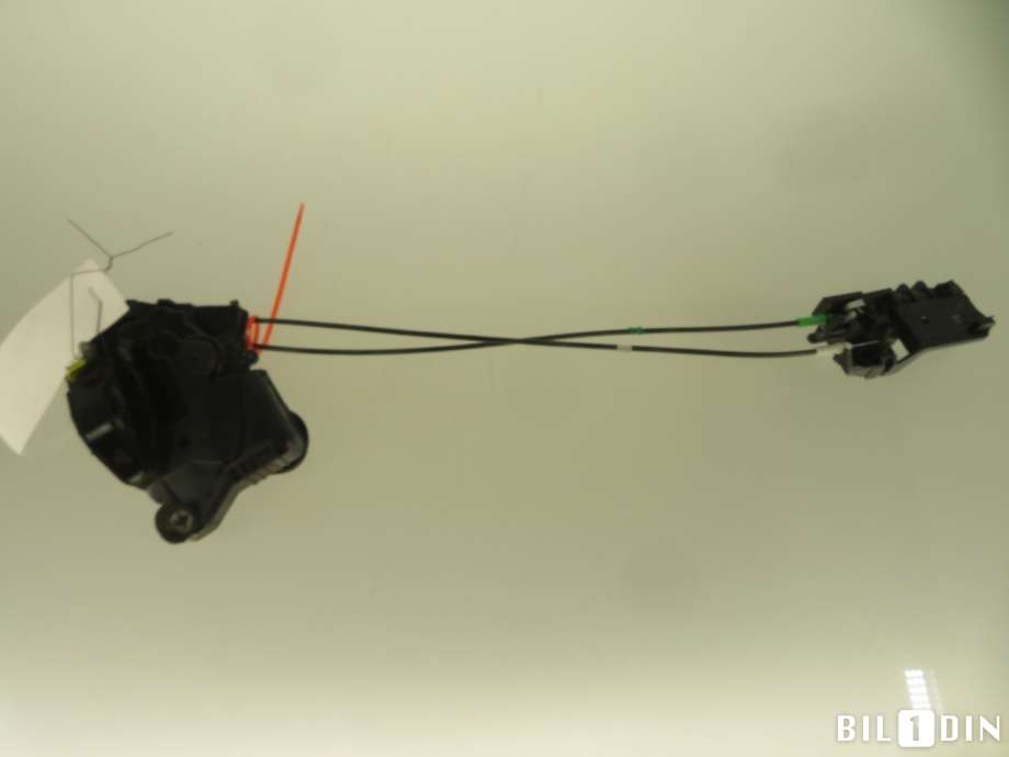 Låsekasse høyre foran til Toyota Prius 2004-2009 (Type II) (COMBI) (COMBI) (TOYOTA|6903047081|6903047080|)