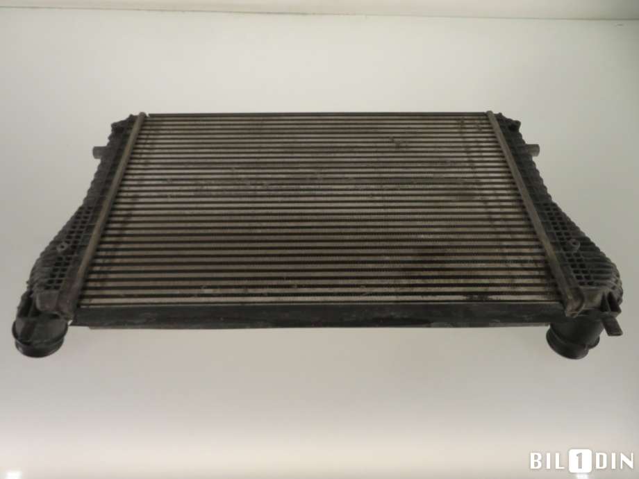 Intercooler til VW Touran 2010-2015 (Type I, Fase 3)  (VOLKSWAGEN|1K0145803CG|)