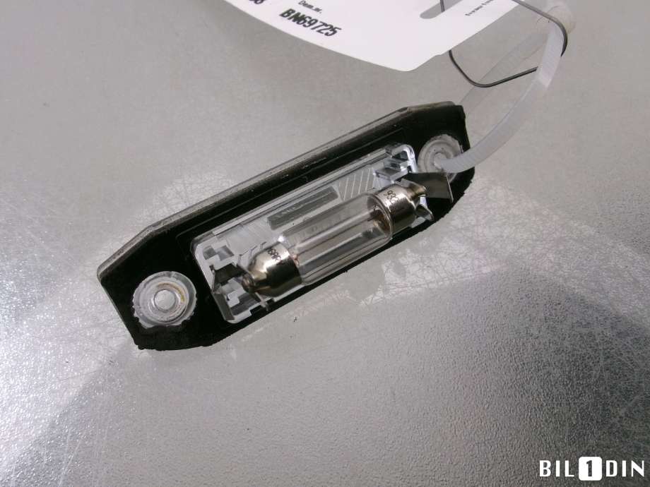 Skiltlys til Volvo V70 2007-2013 (Type III, Fase 1)  (VOLVO|31253006|)