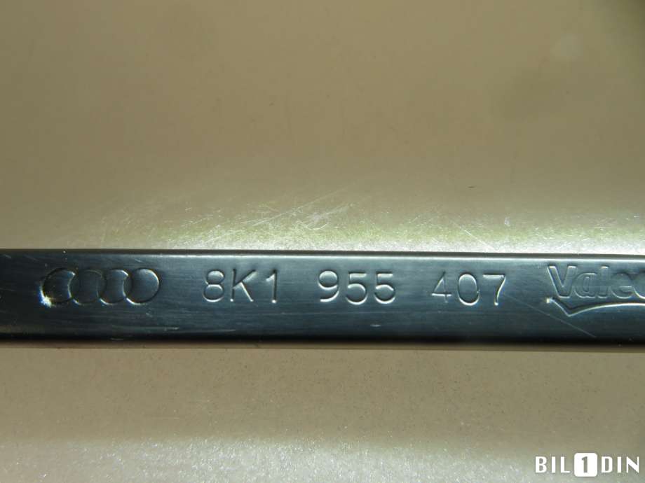 Viskerarmer frontrute til Audi A4 2007-2014 (Type IV) (B8) (B8) (AUDI|8K1955407|)