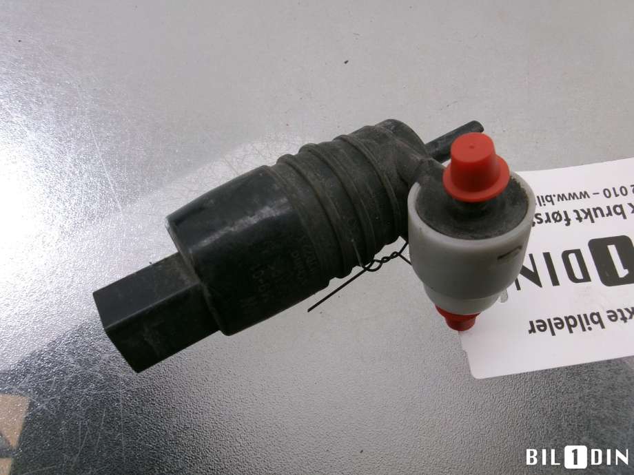Spylerpumpe foran til BMW i3 2013-2022 (BMW|67127388349|)