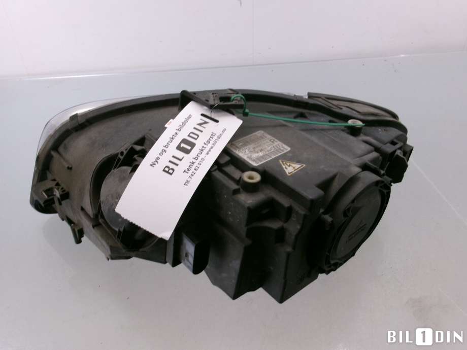 Frontlykt høyre xenon til Audi A4 2004-2008 (Type III) (B7) (B7) (AUDI|8E0941030AS|)