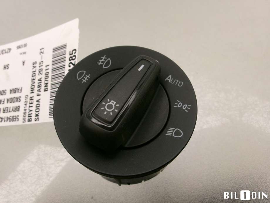 Bryter lys til Škoda Fabia 2014-2021 (Type III) (SKODA|5E0941431D|)