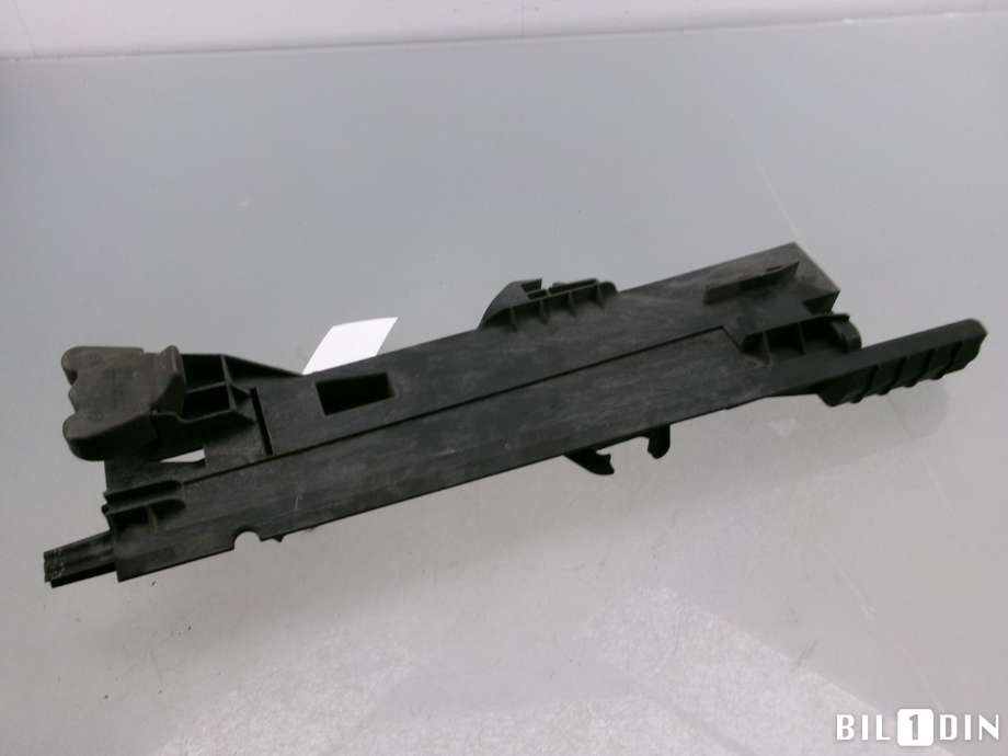 Diverse deler til BMW X5 2013-2018 (F15) (F15) (BMW|17118572189|)