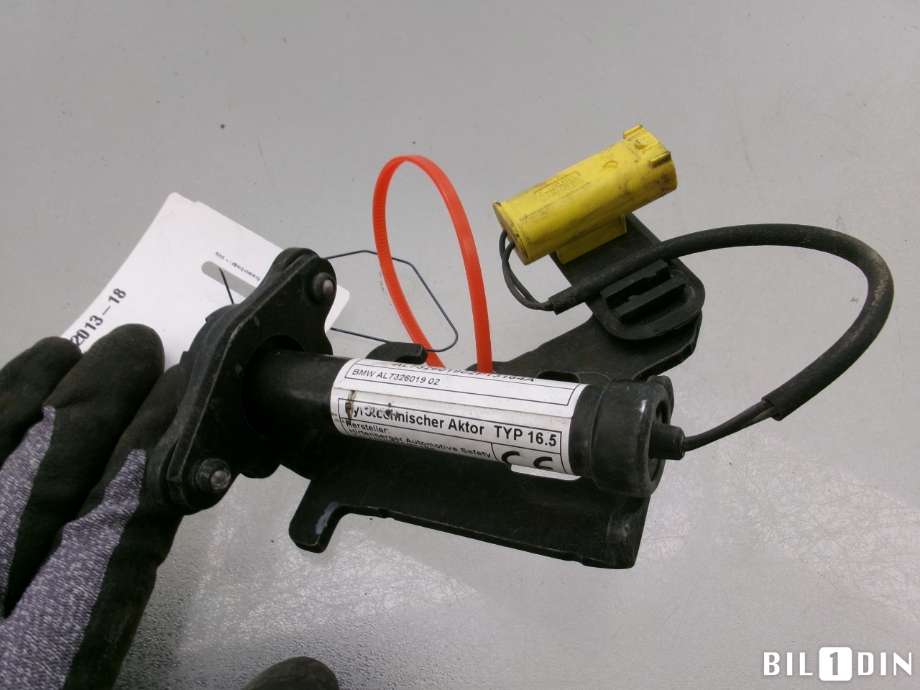 Diverse deler til BMW X5 2013-2018 (F15) (F15) (BMW|51237326019|)