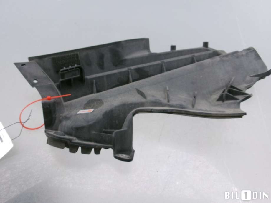 Diverse deler til BMW X5 2013-2018 (F15) (F15) (BMW|51717309205|)