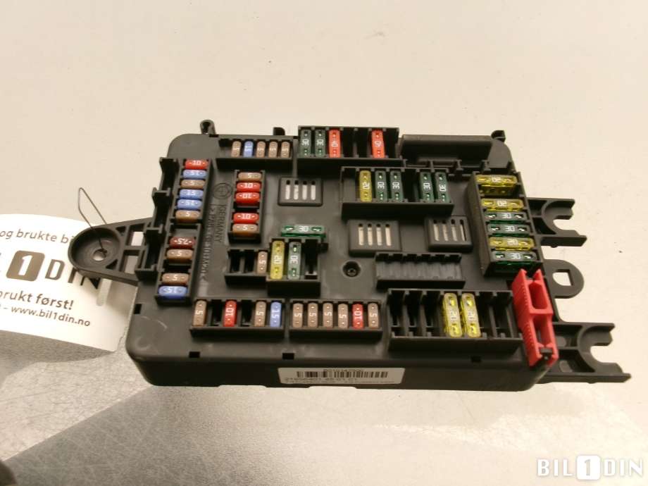 Sikringsboks til BMW X5 2013-2018 (F15) (F15) (BMW|61149259466||61149316569)