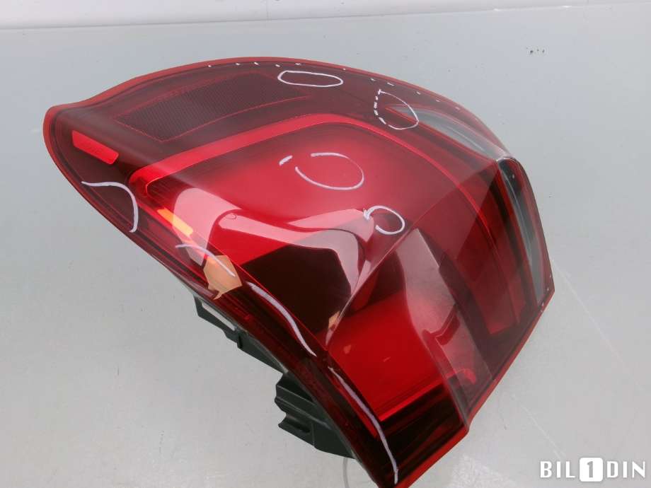 Baklykt høyre til BMW X5 2013-2018 (F15) (F15) (BMW|63217470886|)