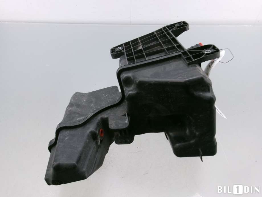 Spylertank til VW e-Golf 2014-2017 (Fase 1)  (VOLKSWAGEN|5G0955453M|)