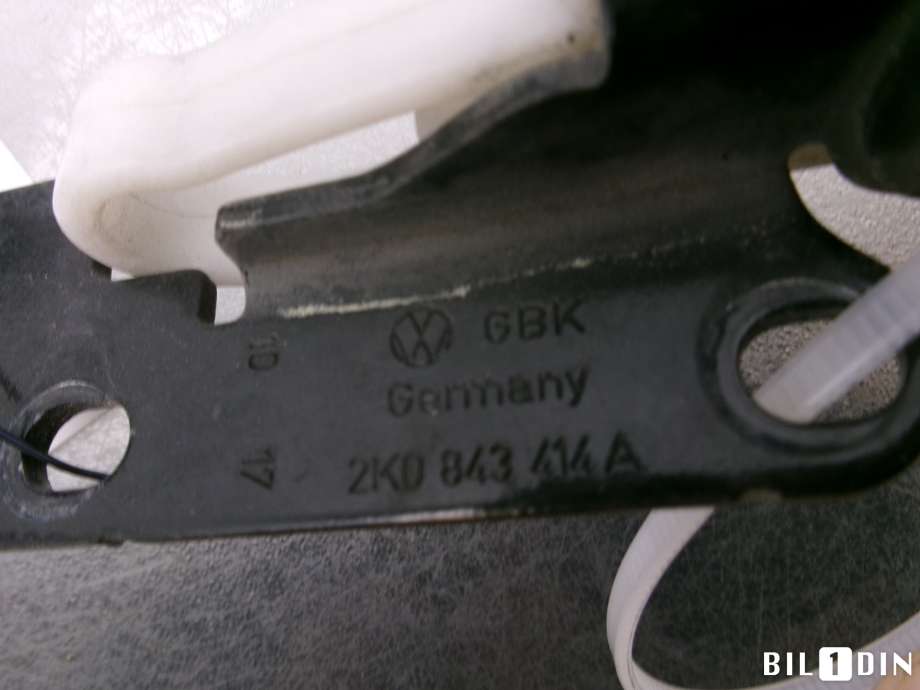 Dørstopper til VW Caddy 2015-2020 (Type III, Fase 3) (VOLKSWAGEN|2K0843414A|)