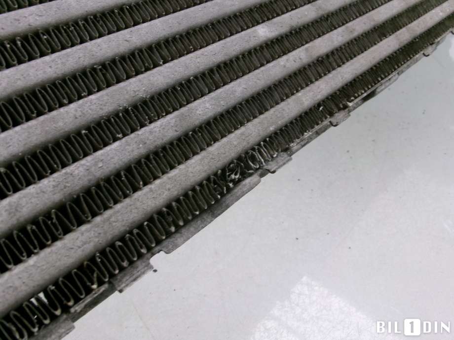 Intercooler til BMW X4 2014-2018 (F26) (F26) (BMW|17517823570|)