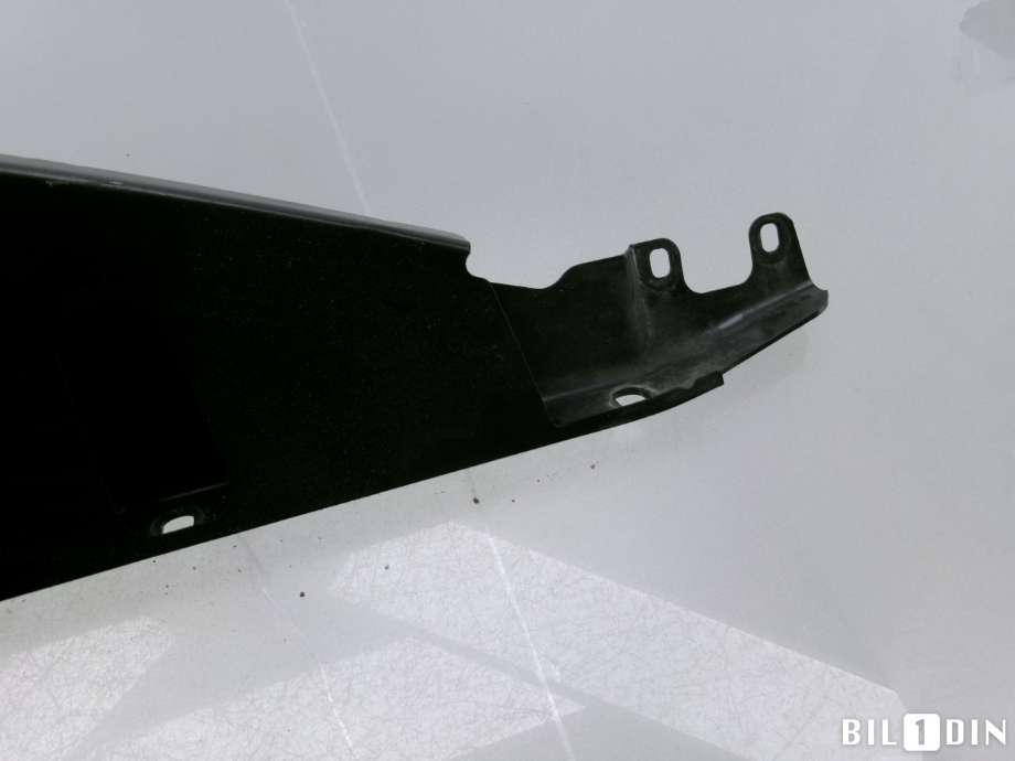 Frontplate øvre til BMW 5-Serie 2010-2017 (F10/F11) (F10/F11) (BMW|51647200689|)