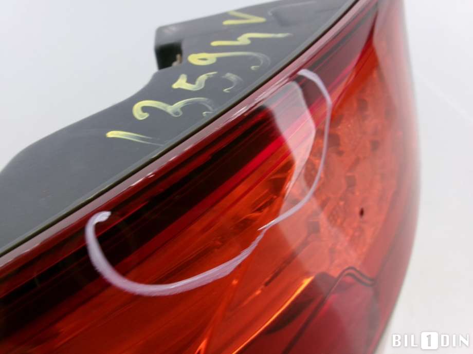 Baklykt venstre til BMW 5-Serie 2010-2017 (F10/F11) (F10/F11) (BMW|63217203233|)