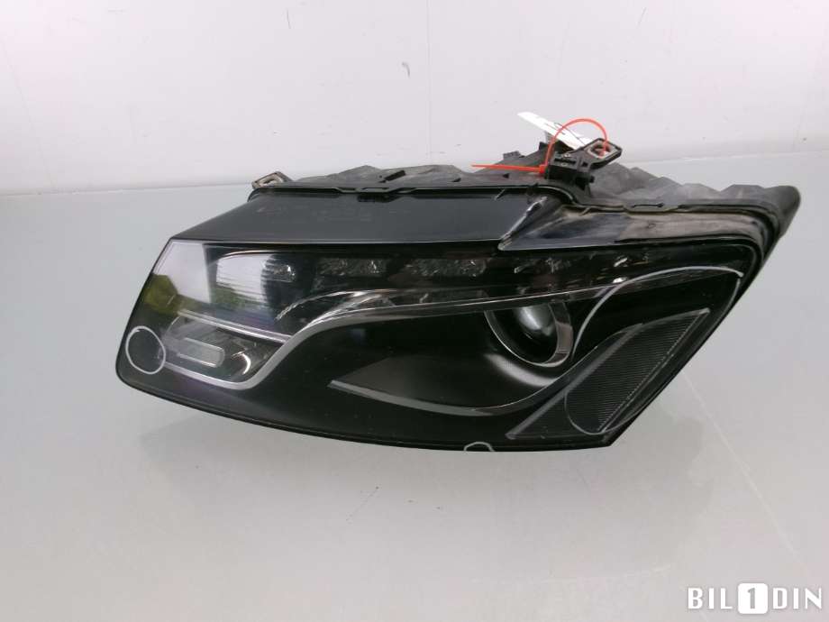 Frontlykt venstre xenon til Audi Q5 2008-2012 (Type I, Fase 1) (AUDI|8R0941029AF|)