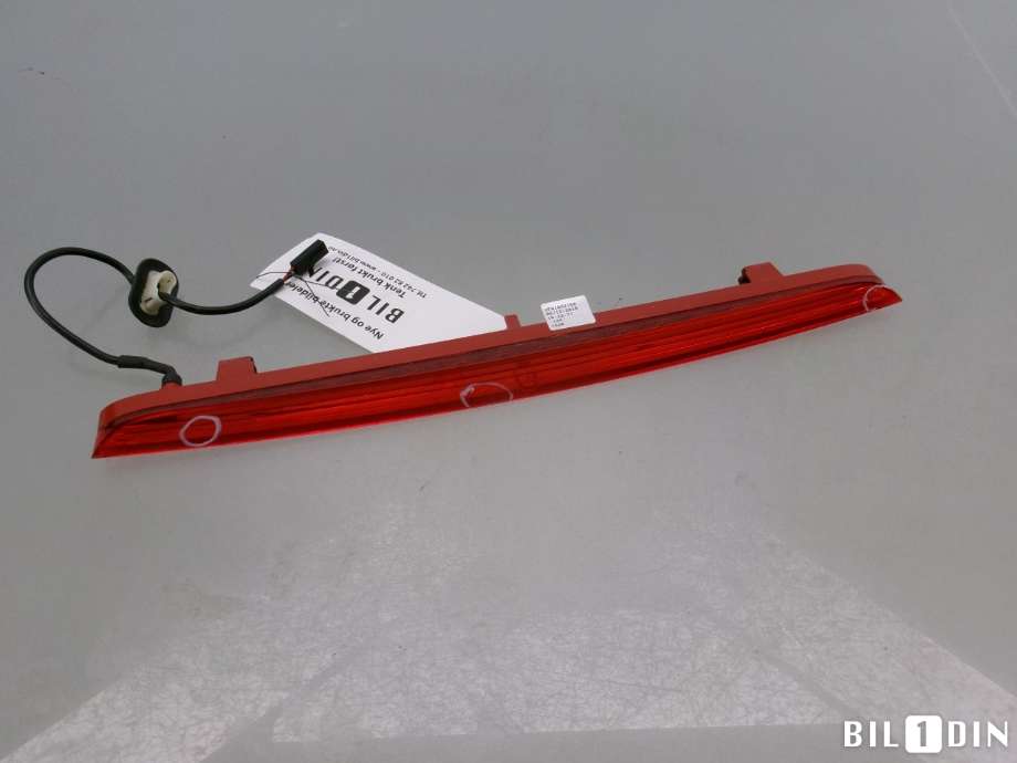 Baklykt bremselys bakrute til Audi A3 2016-2020 (Type III, Fase 2) (AUDI|8V0945097B|)