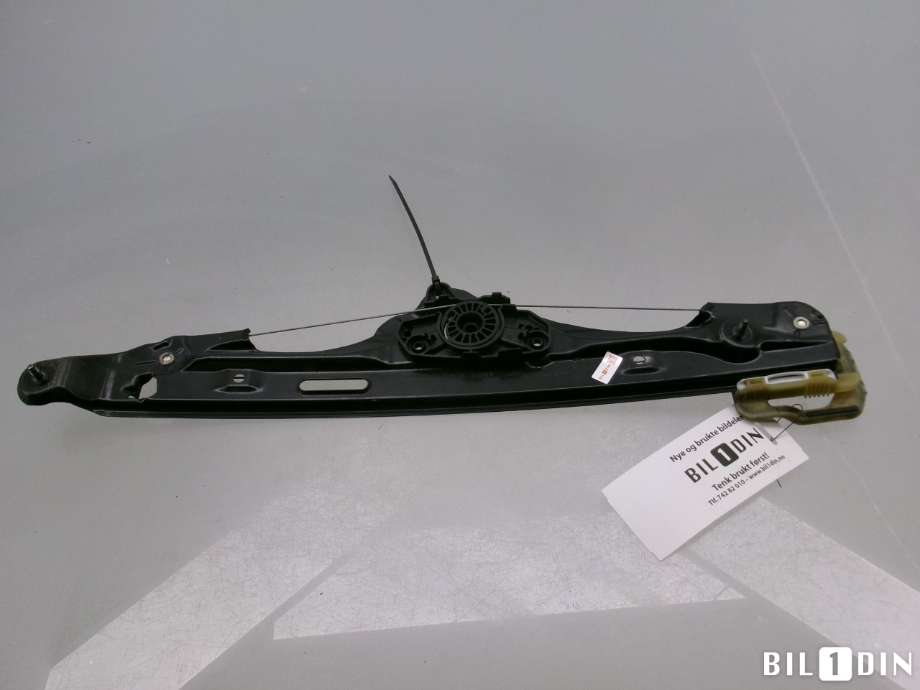 Ruteheis til BMW X4 2014-2018 (F26) (F26) (BMW|51357335601|)