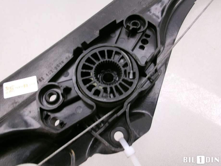 Ruteheis til BMW X4 2014-2018 (F26) (F26) (BMW|51357335602|)