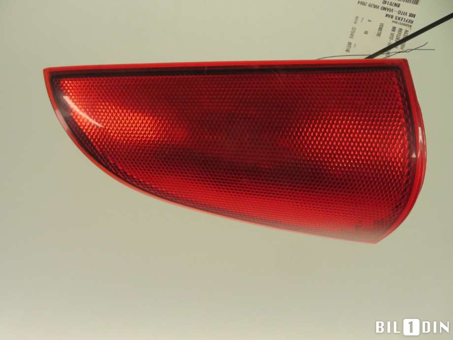 Refleksplate til Mercedes Vito/Viano 2010-2014 (Fase 2) (W639) (W639) (MERCEDES|A6398201864|)