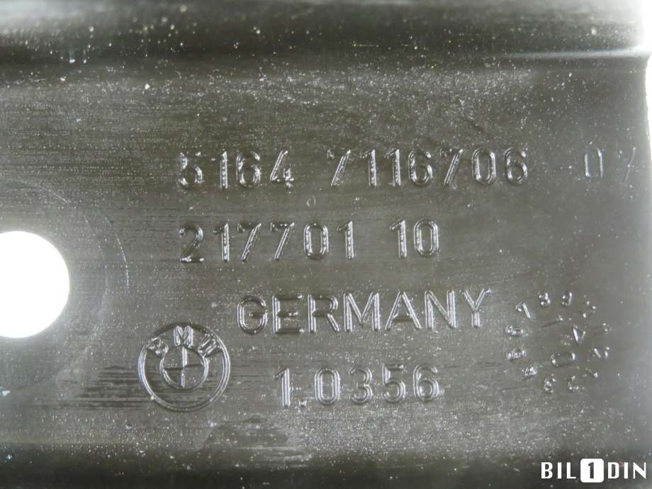 Frontplate øvre til BMW 3-Serie 2005-2011 (E90/E91/E92/E93) (E90/E91/E92/E93) (BMW|51647116706|)
