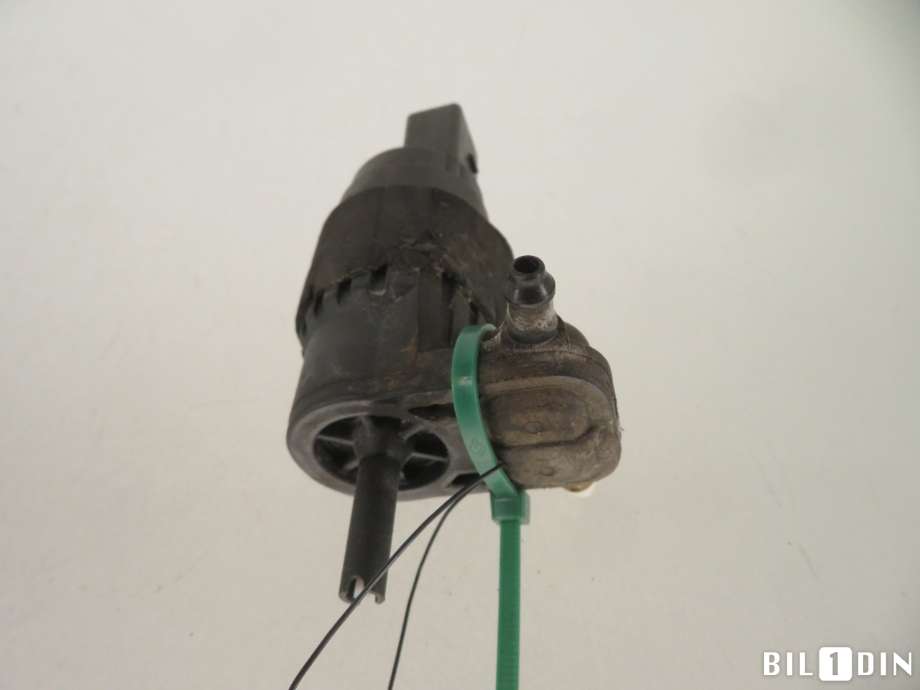 Spylerpumpe foran til Audi A4, Allroad 2009-2016 (Type I) (B8) (B8) (AUDI|1K6955651||8K9955647)