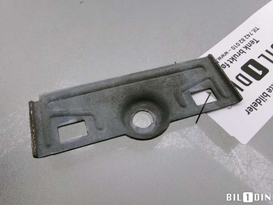 Diverse deler til Volvo V70 2005-2007 (Type II, Fase 2)  (8648131|)