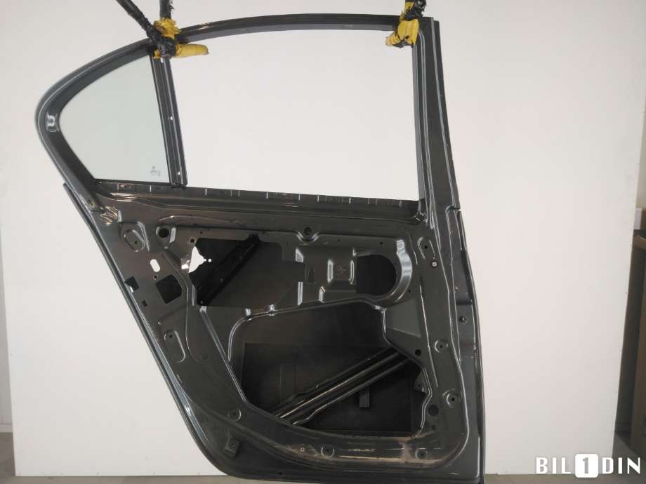 Dør venstre bak til BMW 5-Serie 2003-2010 (E60/E61) (E60/E61) (BMW|41009631831|)