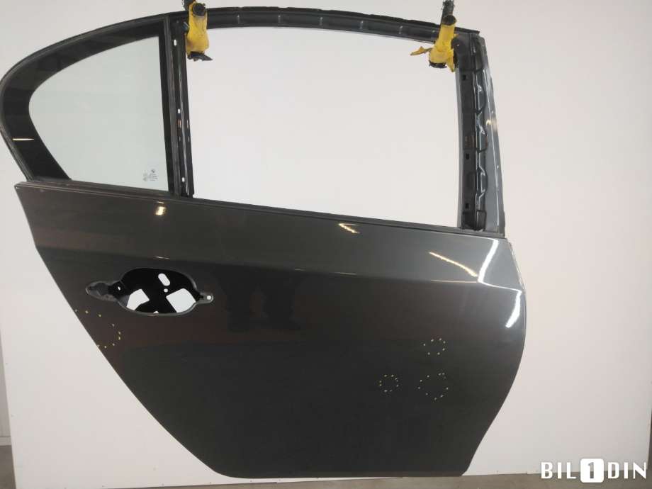 Dør høyre bak til BMW 5-Serie 2003-2010 (E60/E61) (E60/E61) (BMW|41009631832|)