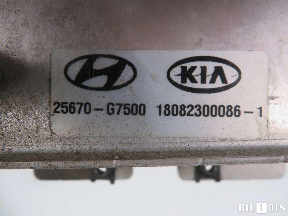Oljekjøler til Hyundai Ioniq Electric 2016-2019 (Fase 1) (HYUNDAI|25671G7500|)