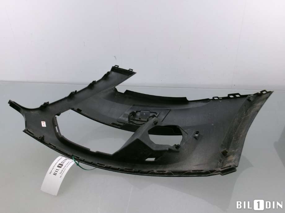 Støtfangerving høyre foran til Audi Q5 2008-2012 (Type I, Fase 1)  (AUDI|8R0807108A|)