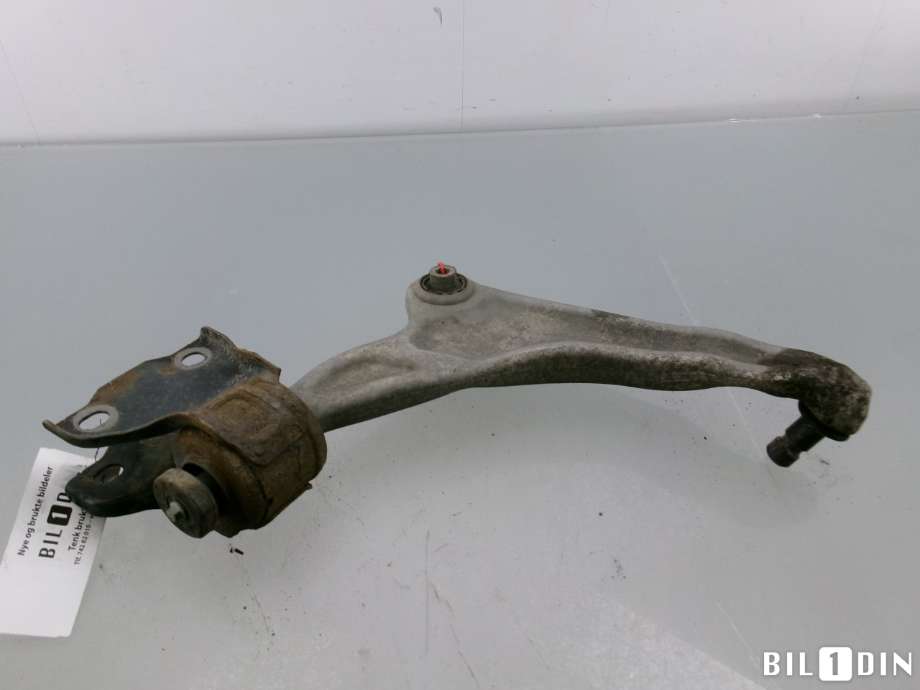 Bærebru venstre foran nedre til Land Rover Range Rover, Evoque 2011-2019 (Type I)  (LAND-ROVER|LR078657|LR024473|)