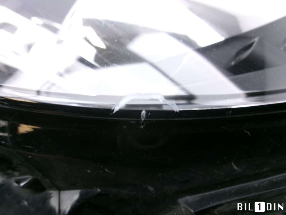 Frontlykt venstre halogen til VW Touran 2010-2015 (Type I, Fase 3) (VOLKSWAGEN|1T1941753H|)
