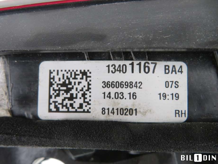 Baklykt høyre indre til Opel Astra K 2015-->> (OPEL|13401167|)