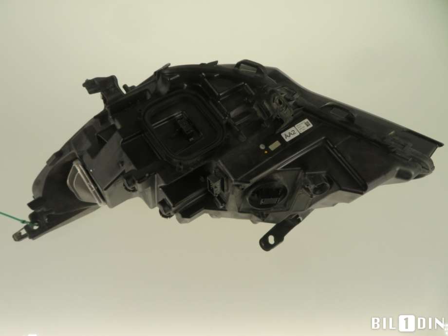 Frontlykt høyre halogen til Opel Astra K 2015-->> (OPEL|39158016|)