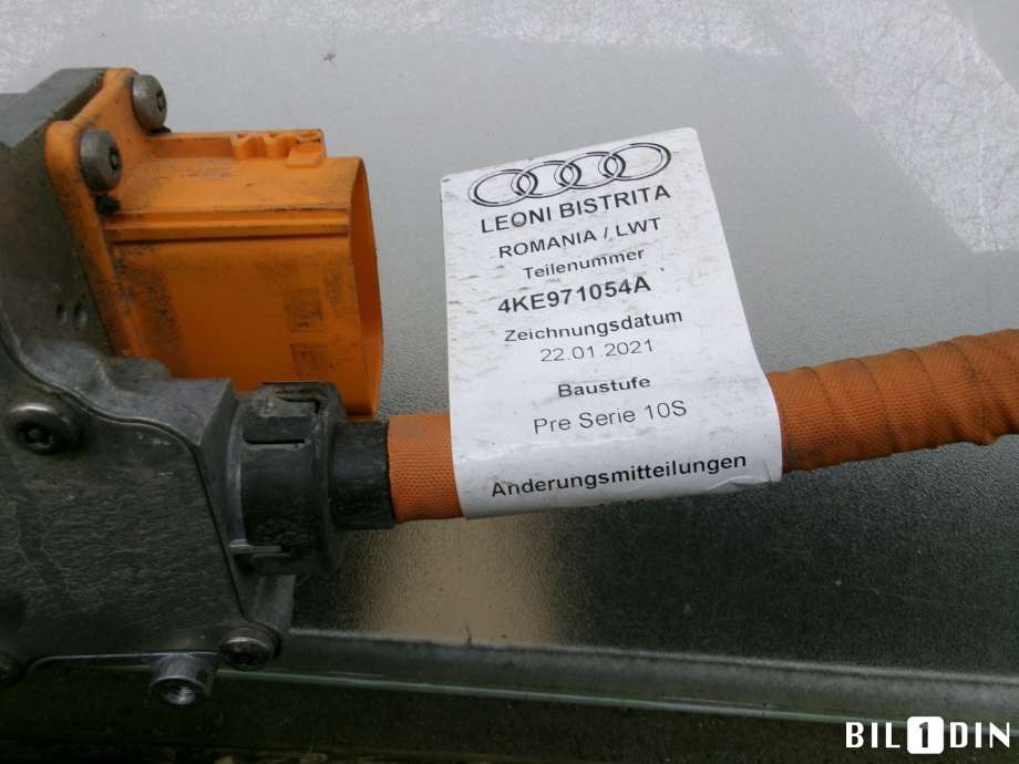 Diverse deler til Audi e-tron 2018-->>  (AUDI|4KE971054F||4KE971054A)